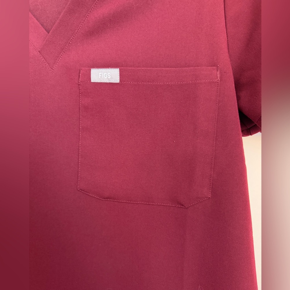 FIGS Burgundy Scrub Set Small Top & Jogger Pants Technical Collection Nurse - Picture 4 of 16